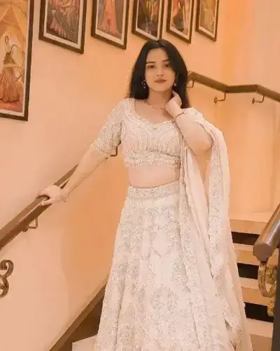 Escort Service In Munirka